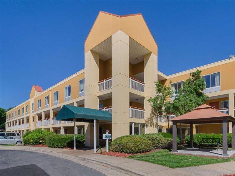 Surestay Plus Hotel By Best Western Durham Medical Center Exterior photo