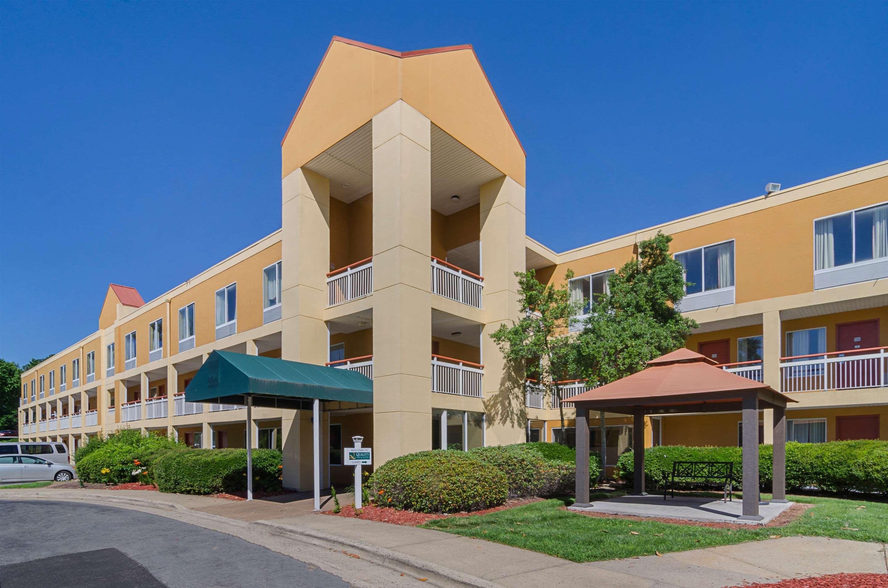 Surestay Plus Hotel By Best Western Durham Medical Center Exterior photo